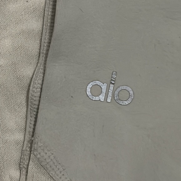 ALO Yoga High Waisted Sheila Gray Chevron Legging - Picture 3 of 4